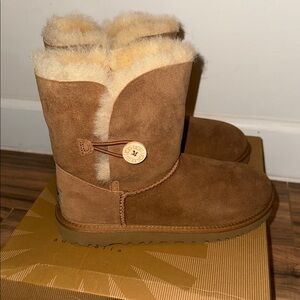 UGG K Bailey Button Boots - Chestnut
